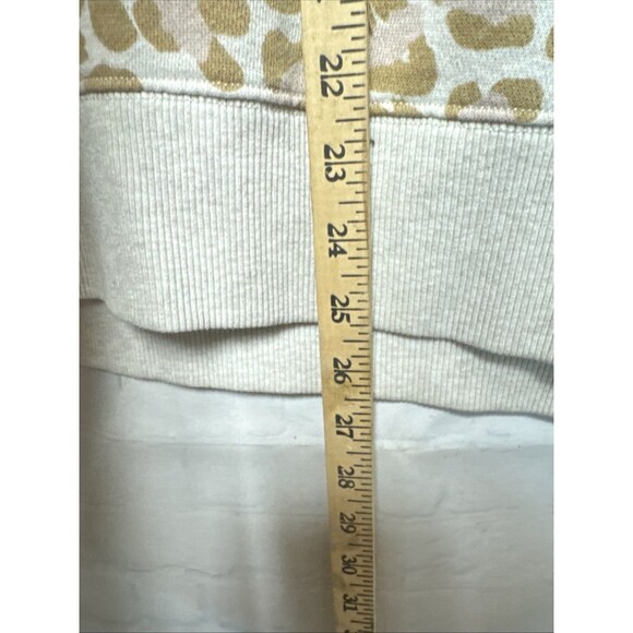 Aerie Sweatshirt Size M Leopard Animal Print Quilted Design On Front Oversized - Picture 10 of 10